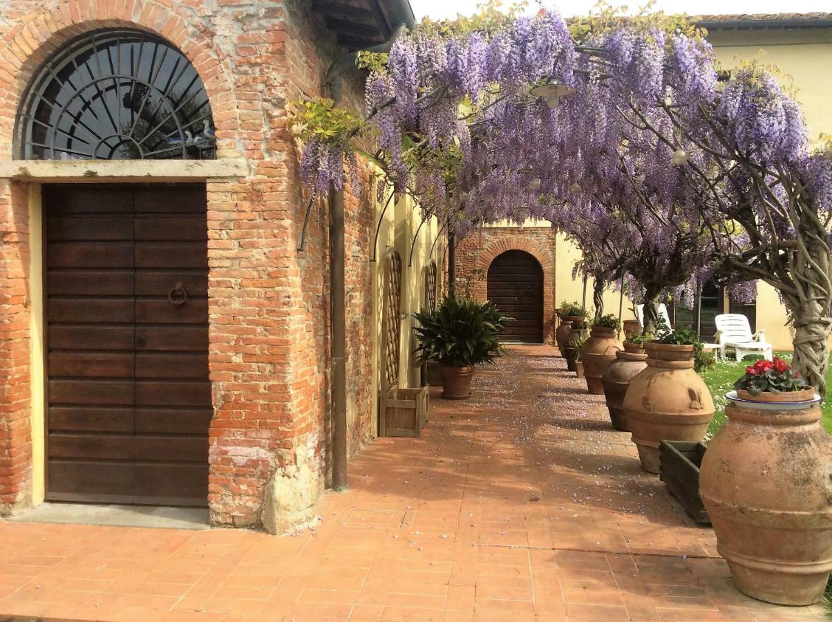Bed And Breakfast Queen Pisa Bagian luar foto