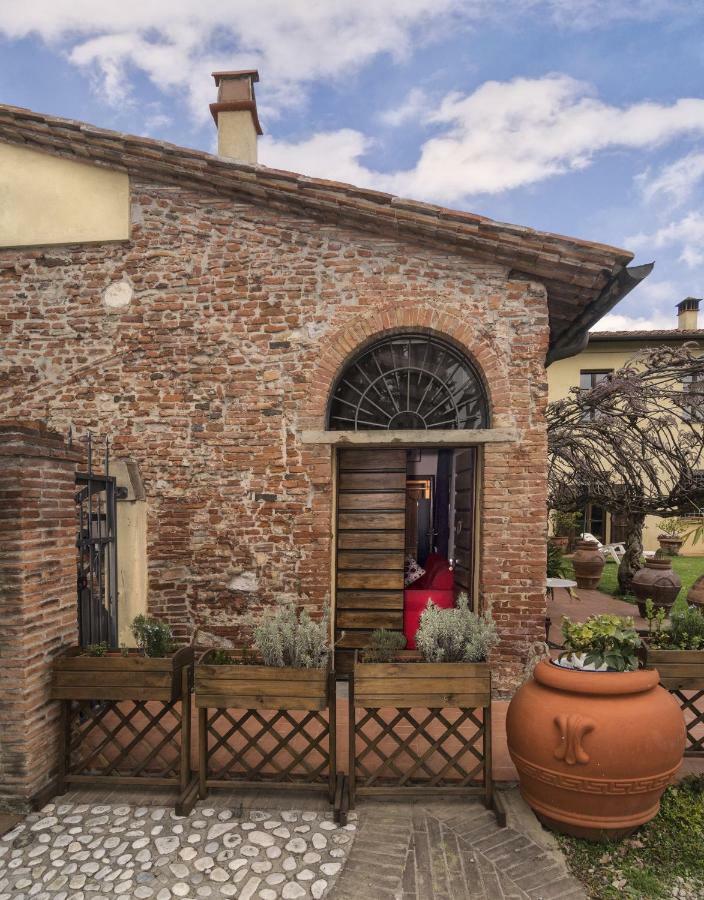 Bed And Breakfast Queen Pisa Bagian luar foto